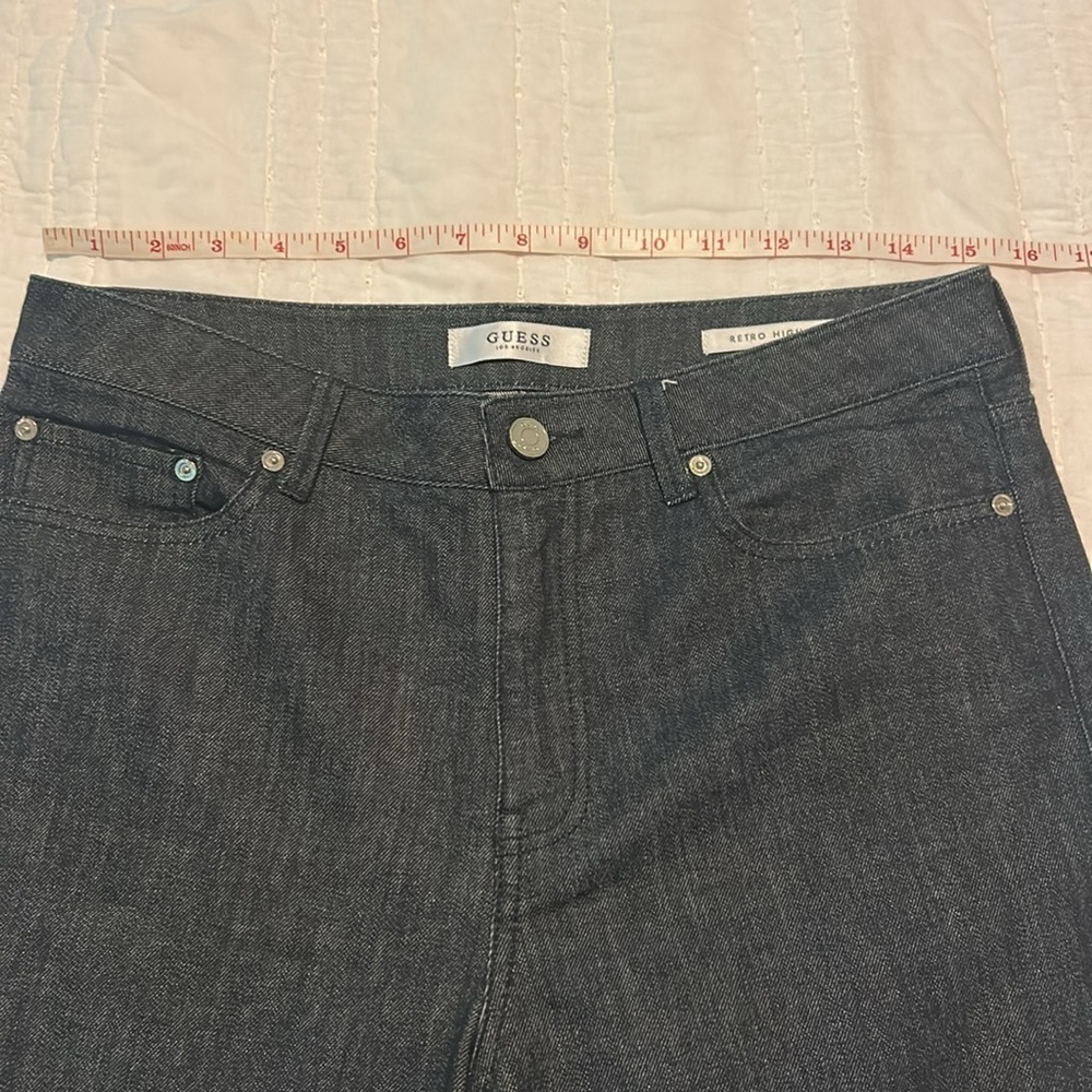Guess Retro High Rise Embroidered Raw Hem Jeans Size 29 Denim - Picture 8 of 8